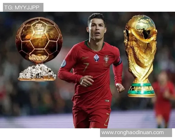 球迷疯狂冲入赛场夺C罗球衣引发热议与争议